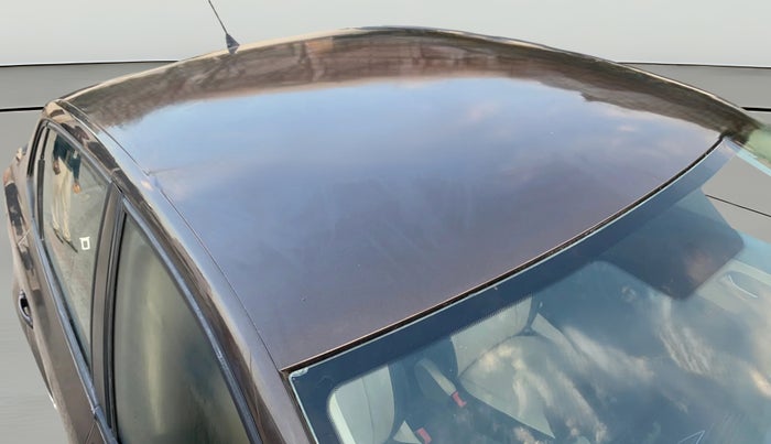 2016 Volkswagen Ameo TRENDLINE 1.2L, CNG, Manual, 1,38,957 km, Roof