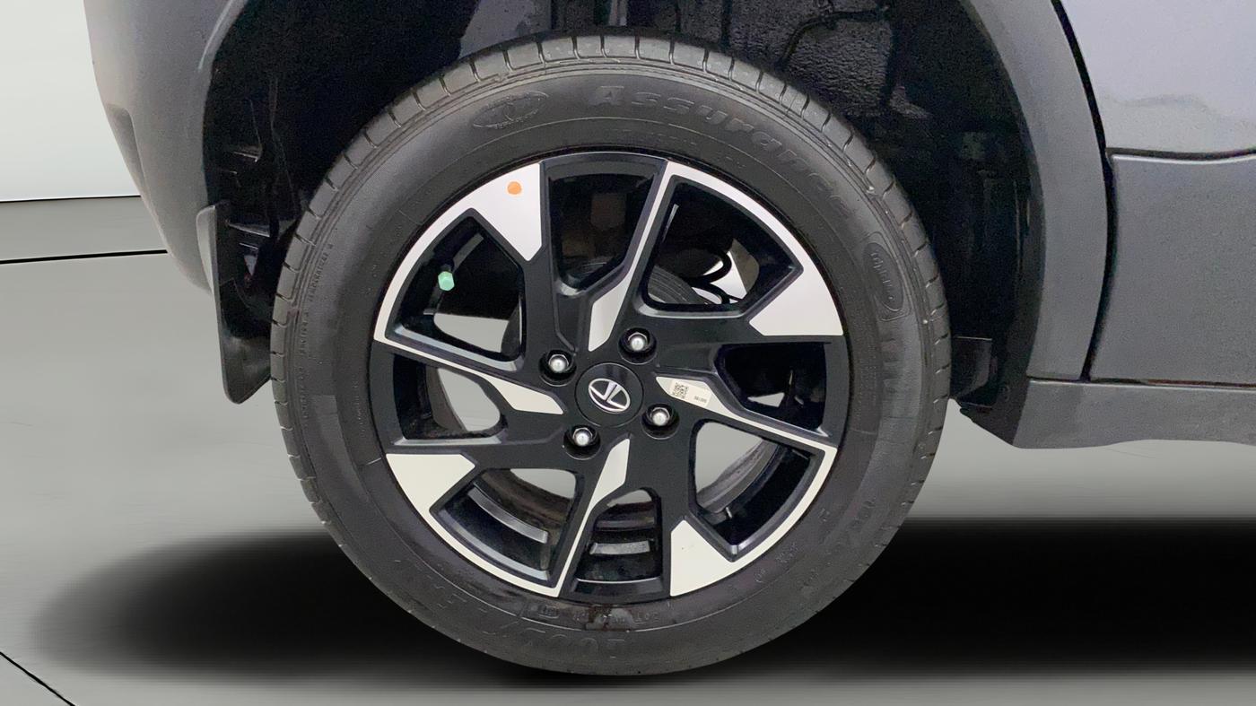 2023 Tata PUNCH CREATIVE  MT, Petrol, Manual, 15,658 km, Right Rear Wheel