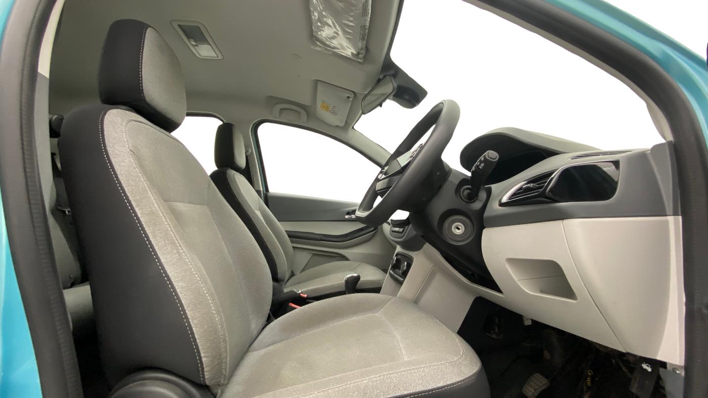 2025 Tata Tiago XZ PLUS PETROL, Petrol, Manual, 10,056 km, Right Side Front Door Cabin