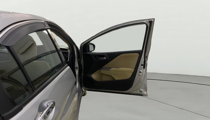2016 Honda City 1.5L I-VTEC V MT, CNG, Manual, 43,323 km, RHS Front Door