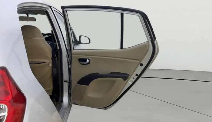 2013 Hyundai i10 MAGNA 1.2, CNG, Manual, 75,726 km, RHS Rear Door