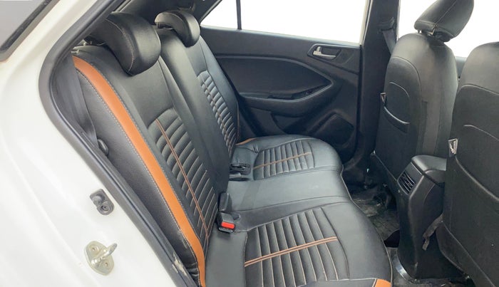 2018 Hyundai i20 Active 1.2 SX, Petrol, Manual, 47,179 km, Right Side Rear Door Cabin