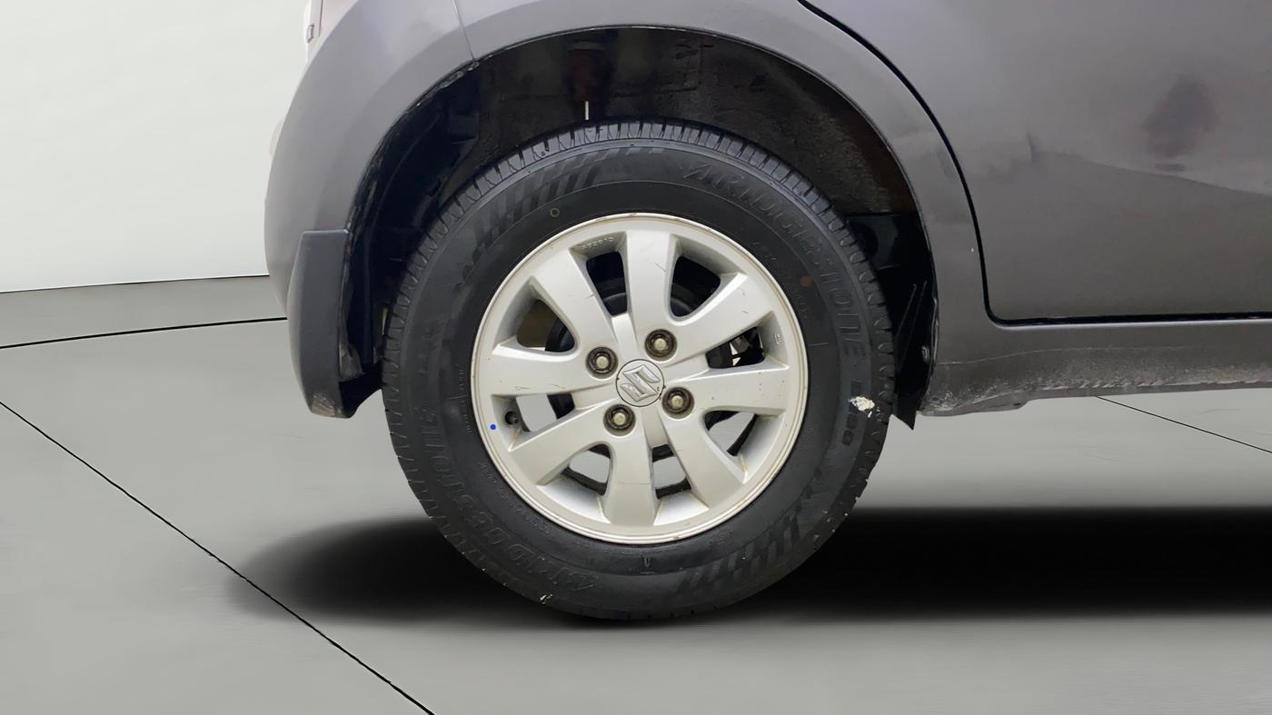 2015 Maruti Ritz ZXI, Petrol, Manual, 77,004 km, Right Rear Wheel