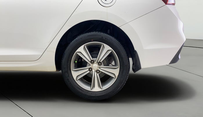 2018 Hyundai Verna 1.6 VTVT SX + AT, Petrol, Automatic, 88,284 km, Left Rear Wheel