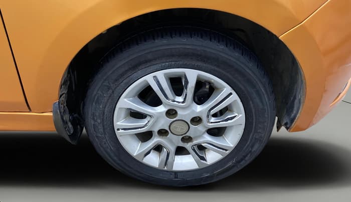 2018 Tata Tiago XZ PETROL, Petrol, Manual, 74,489 km, Right Front Wheel