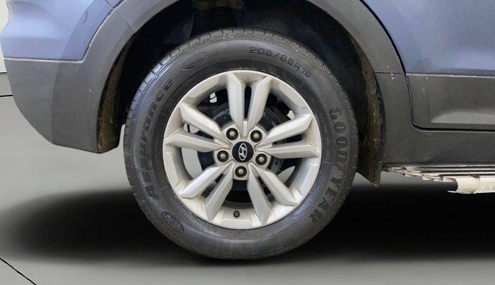 2016 Hyundai Creta SX PLUS 1.6 PETROL, Petrol, Manual, 38,419 km, Right Rear Wheel