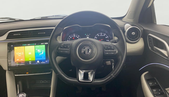2023 MG ASTOR STYLE 1.5 MT, Petrol, Manual, 22,418 km, Steering Wheel Close Up