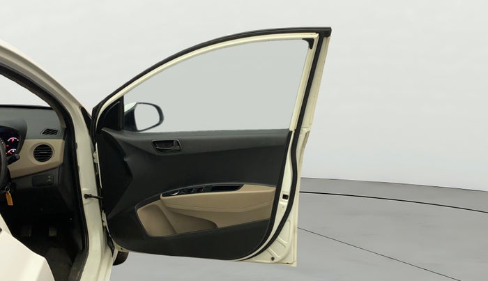 2016 Hyundai Grand i10 MAGNA 1.2 KAPPA VTVT, Petrol, Manual, 99,716 km, RHS Front Door