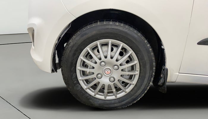 2014 Hyundai i10 MAGNA 1.1, CNG, Manual, 27,578 km, Left Front Wheel