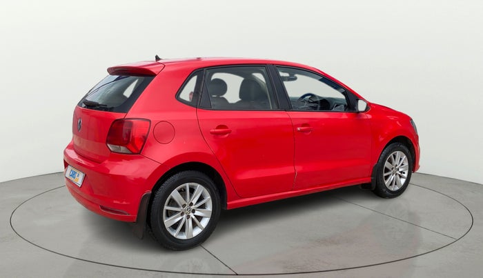 2016 Volkswagen Polo HIGHLINE1.2L, CNG, Manual, 1,24,595 km, Right Back Diagonal
