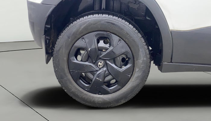 2021 Tata PUNCH ADVENTURE MT, Petrol, Manual, 31,302 km, Right Rear Wheel