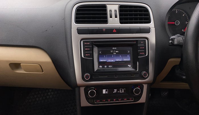 2016 Volkswagen Ameo HIGHLINE1.5L, Diesel, Manual, 1,12,892 km, Air Conditioner