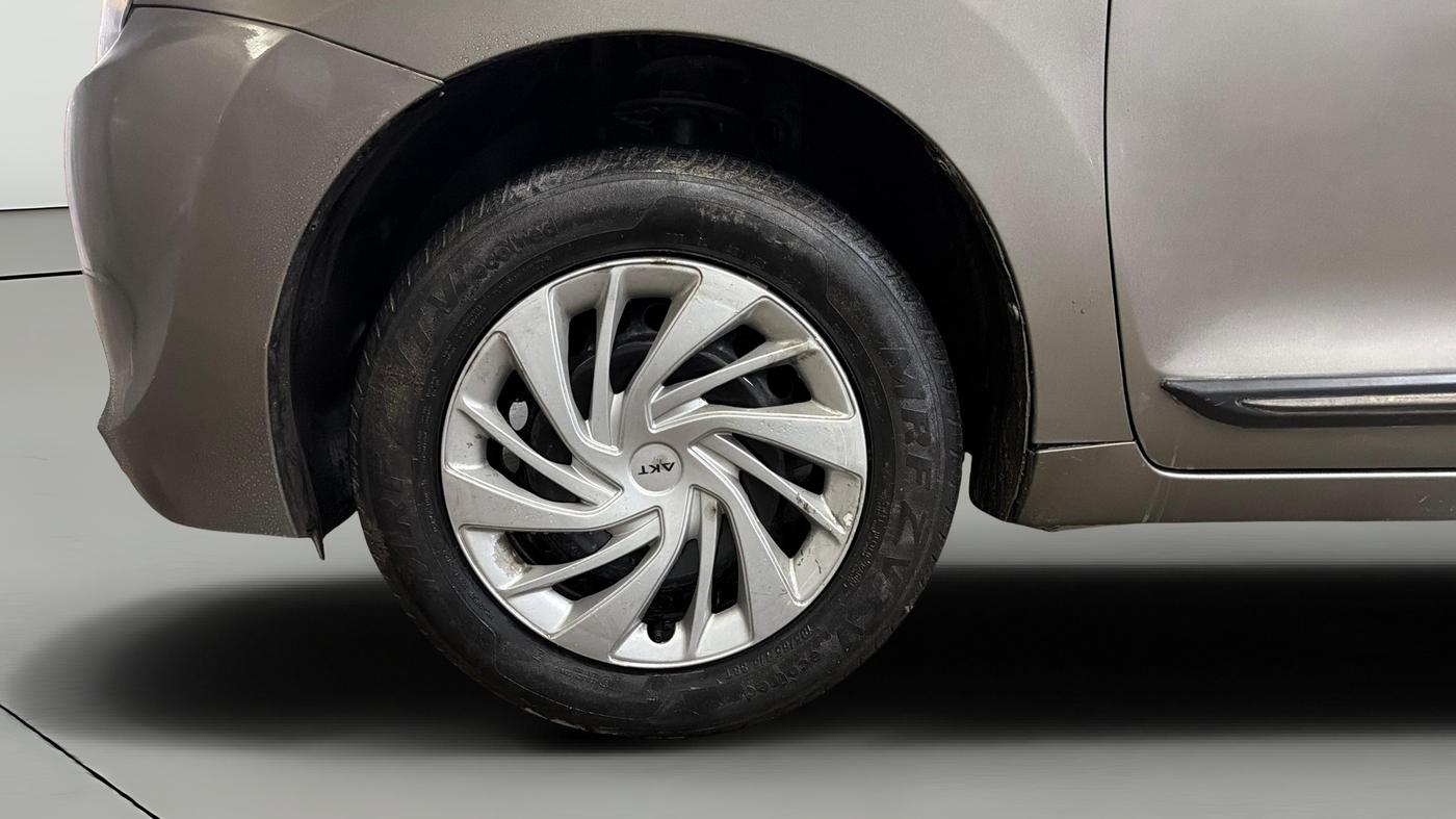 2021 Maruti Baleno DELTA PETROL 1.2, Petrol, Manual, 88,526 km, Left Front Wheel