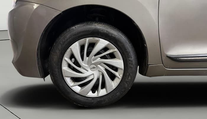 2021 Maruti Baleno DELTA PETROL 1.2, Petrol, Manual, 88,405 km, Left Front Wheel