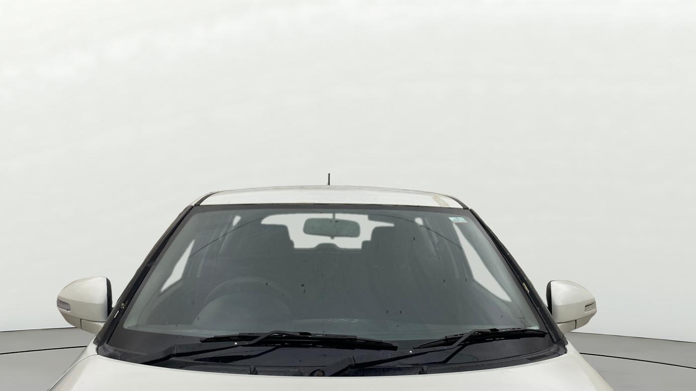 2013 Maruti Swift VDI, Diesel, Manual, 1,49,914 km, Front Windshield