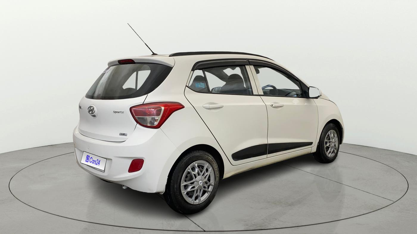2015 Hyundai Grand i10 SPORTZ 1.2 KAPPA VTVT, Petrol, Manual, 66,342 km, Right Back Diagonal