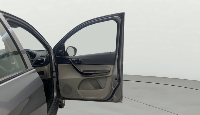 2019 Tata Tiago XZ PETROL, Petrol, Manual, 33,270 km, RHS Front Door