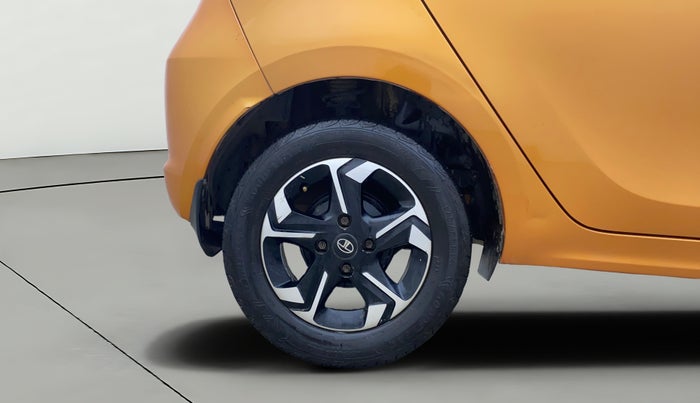 2017 Tata Tiago XZ PETROL, Petrol, Manual, 67,336 km, Right Rear Wheel