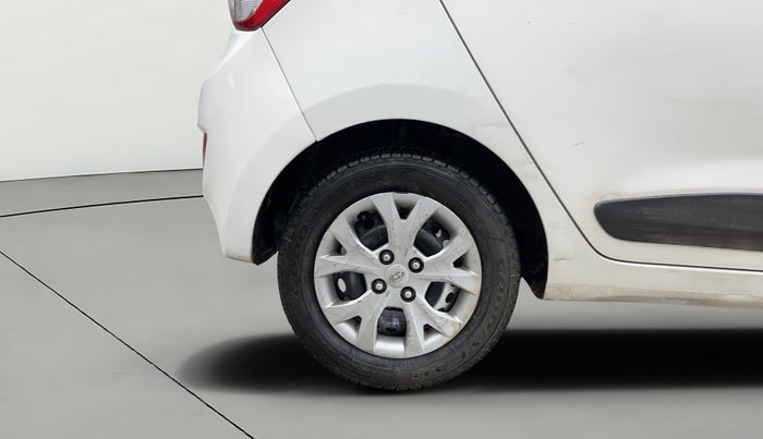 2014 Hyundai Grand i10 SPORTZ 1.2 KAPPA VTVT, Petrol, Manual, 99,524 km, Right Rear Wheel