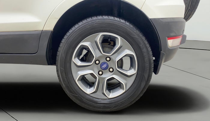 2020 Ford Ecosport TITANIUM 1.5L SPORTS(SUNROOF) DIESEL, Diesel, Manual, 1,26,599 km, Left Rear Wheel