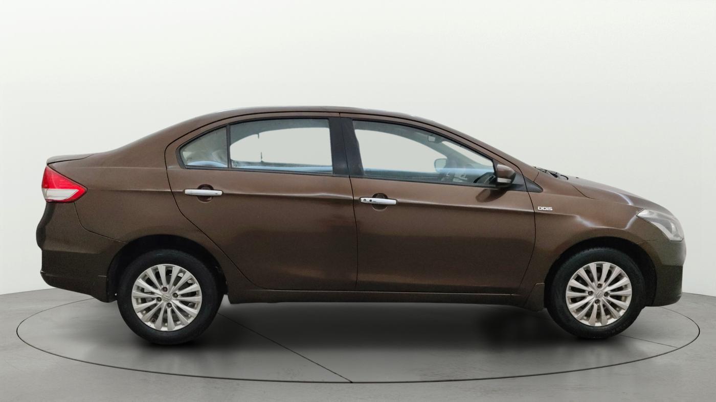 2017 Maruti Ciaz ZDI SHVS, Diesel, Manual, 74,555 km, Right Side View