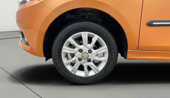 2017 Tata Tiago XZ PETROL, Petrol, Manual, 75,413 km, Left Front Wheel