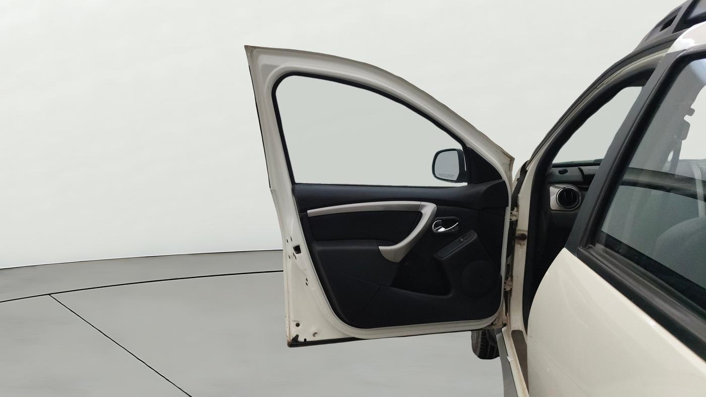 2021 Renault Duster RXZ 1.3 TURBO PETROL CVT, Petrol, Automatic, 55,498 km, LHS Front Door