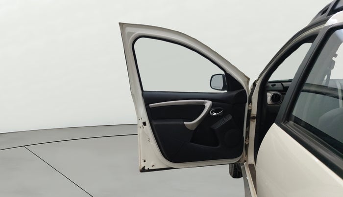 2021 Renault Duster RXZ 1.3 TURBO PETROL CVT, Petrol, Automatic, 55,498 km, LHS Front Door