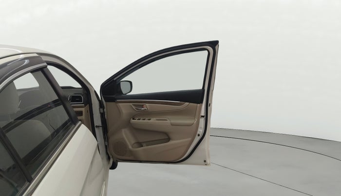 2022 Maruti Ciaz ALPHA 1.5 SHVS PETROL, Petrol, Manual, 50,287 km, RHS Front Door