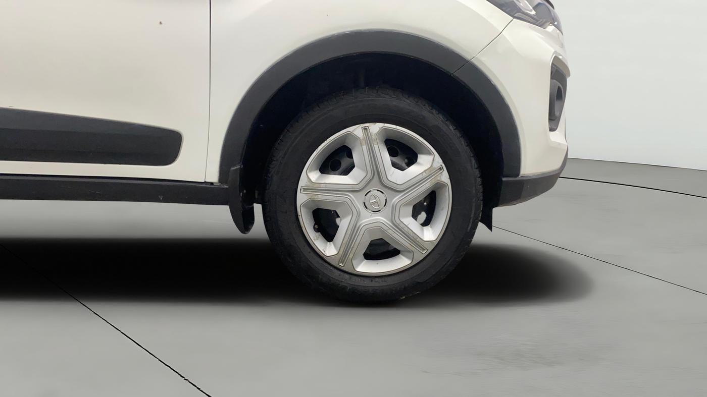 2021 Tata NEXON XZ PETROL, Petrol, Manual, 59,919 km, Right Front Wheel
