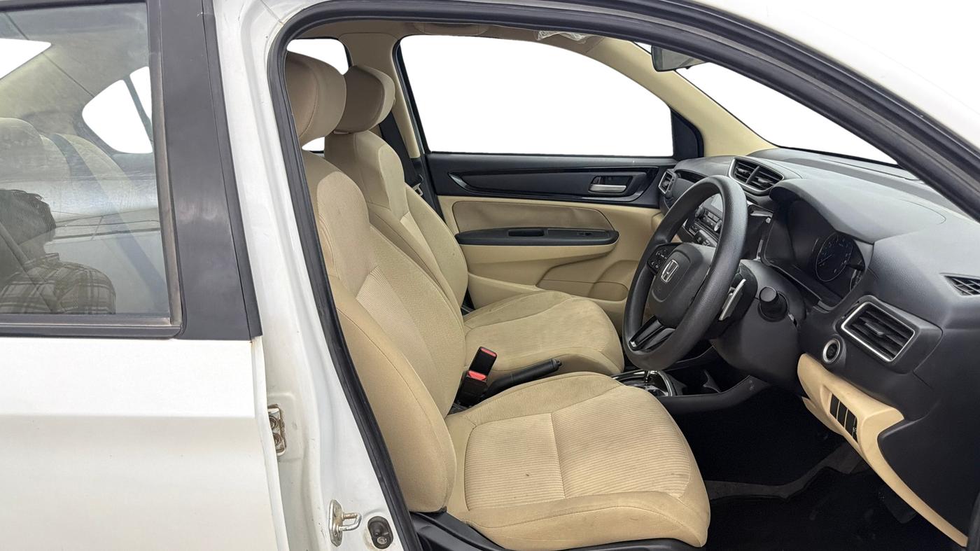 2020 Honda Amaze 1.2L I-VTEC V CVT, Petrol, Automatic, 31,529 km, Right Side Front Door Cabin