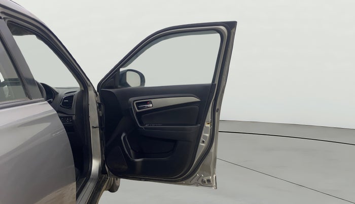 2018 Maruti Vitara Brezza ZDI PLUS, Diesel, Manual, 68,583 km, RHS Front Door