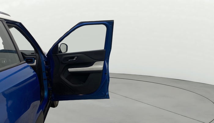 2022 Tata PUNCH CREATIVE  AMT, Petrol, Automatic, 31,442 km, RHS Front Door