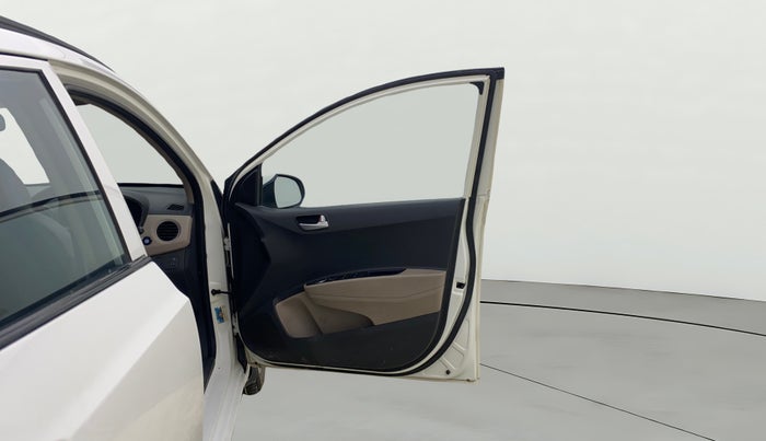 2013 Hyundai Grand i10 ASTA 1.1 CRDI, Diesel, Manual, 92,533 km, RHS Front Door