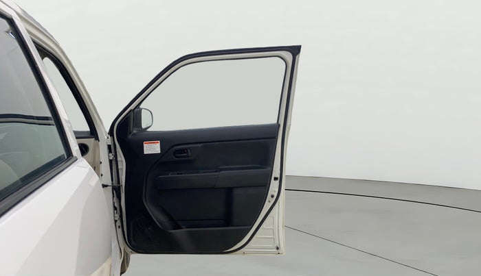 2021 Maruti New Wagon-R LXI CNG 1.0, CNG, Manual, 71,472 km, RHS Front Door