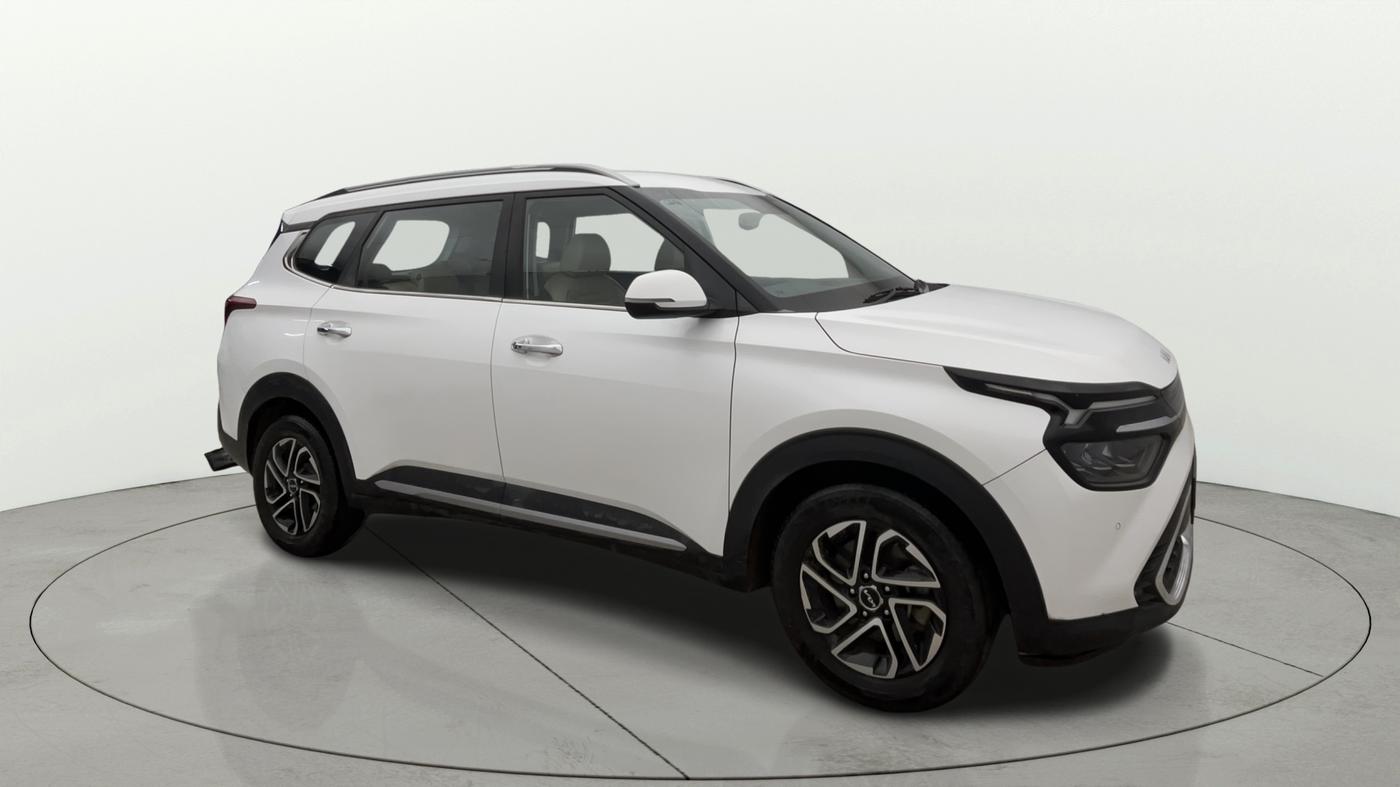 2023 KIA CARENS LUXURY PLUS 1.5 DIESEL AT 7 STR, Diesel, Automatic, 47,522 km, Right Front Diagonal