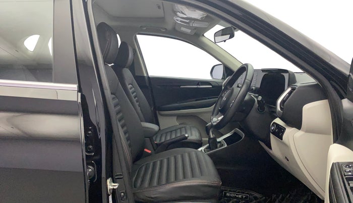 2021 KIA SONET HTX 1.0 IMT, Petrol, Manual, 21,528 km, Right Side Front Door Cabin