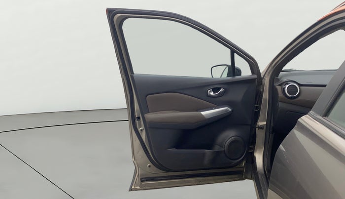 2019 Nissan Kicks XV PREMIUM O DUAL TONE DIESEL, Diesel, Manual, 45,593 km, LHS Front Door