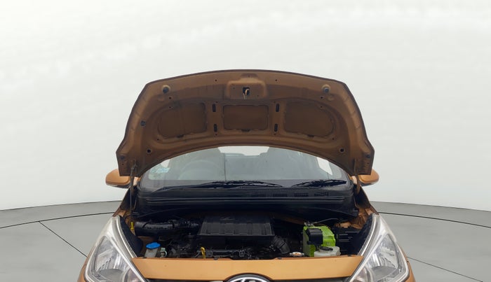 2016 Hyundai Grand i10 ASTA (O) 1.2 KAPPA VTVT, Petrol, Manual, 40,096 km, Open Bonet