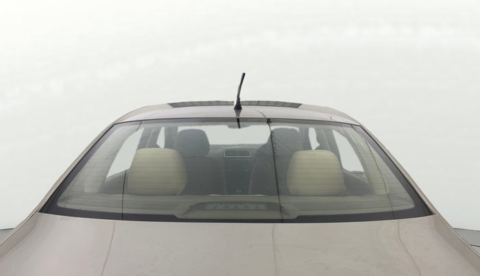 2015 Skoda Rapid AMBITION 1.6 MPI MT, Petrol, Manual, 1,39,151 km, Rear Windshield