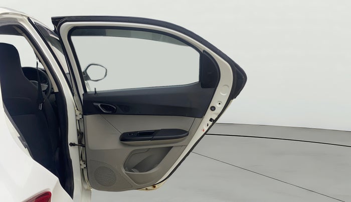 2016 Tata Tiago XT DIESEL, Diesel, Manual, 60,451 km, RHS Rear Door