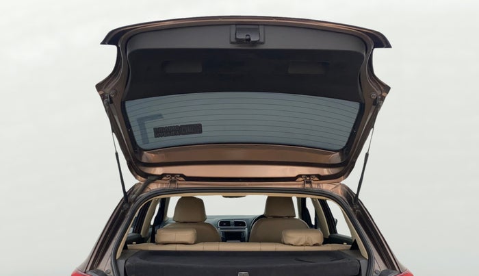 2017 Volkswagen Polo HIGHLINE1.2L, Petrol, Manual, 67,745 km, Boot Door Open