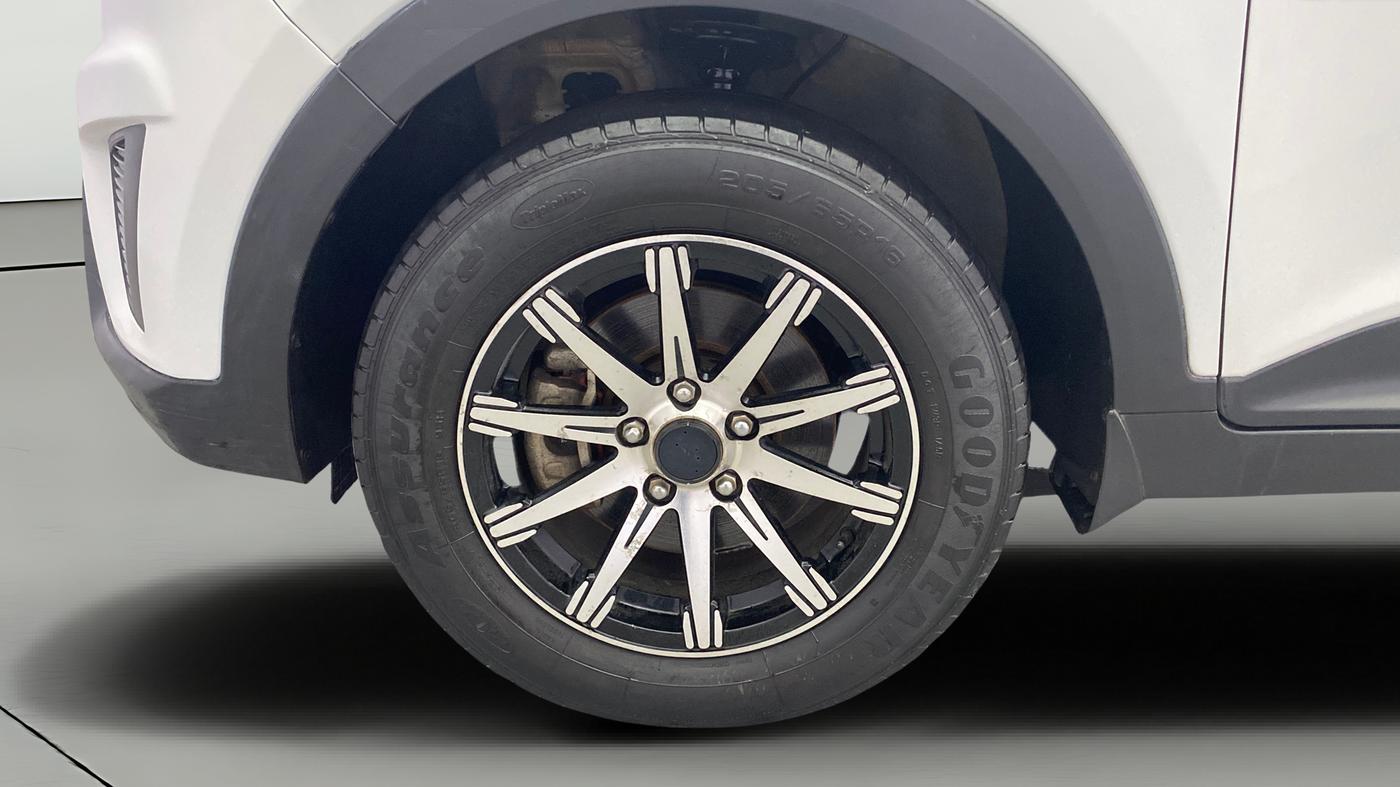 2016 Hyundai Creta E PLUS 1.6 PETROL, Petrol, Manual, 61,202 km, Left Front Wheel