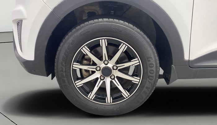 2016 Hyundai Creta E PLUS 1.6 PETROL, Petrol, Manual, 61,202 km, Left Front Wheel