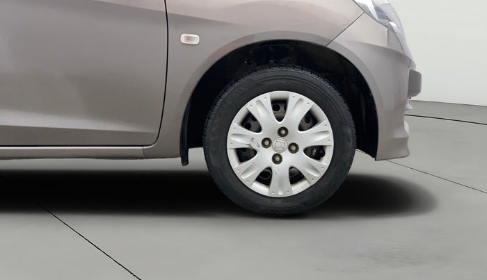 2016 Honda Brio S MT, Petrol, Manual, 27,847 km, Right Front Wheel