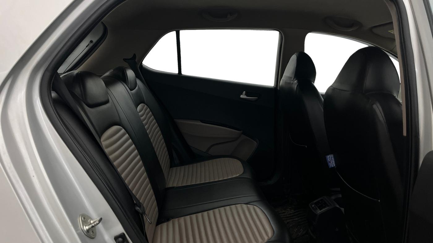 2018 Hyundai Grand i10 SPORTZ 1.2 KAPPA VTVT, Petrol, Manual, 47,777 km, Right Side Rear Door Cabin