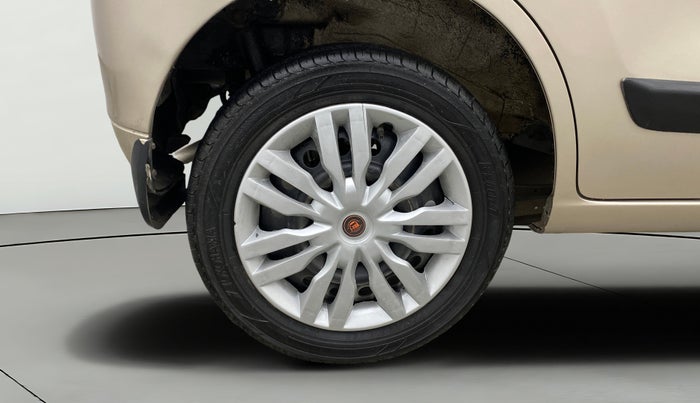 2014 Maruti Wagon R 1.0 VXI, Petrol, Manual, 42,704 km, Right Rear Wheel