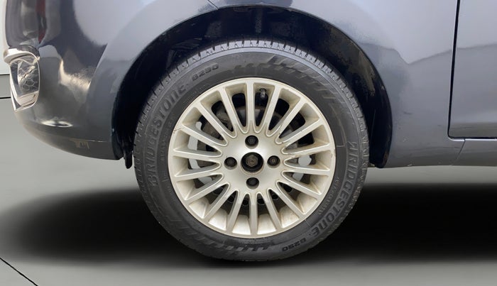 2016 Tata Zest XT PETROL, Petrol, Manual, 81,633 km, Left Front Wheel