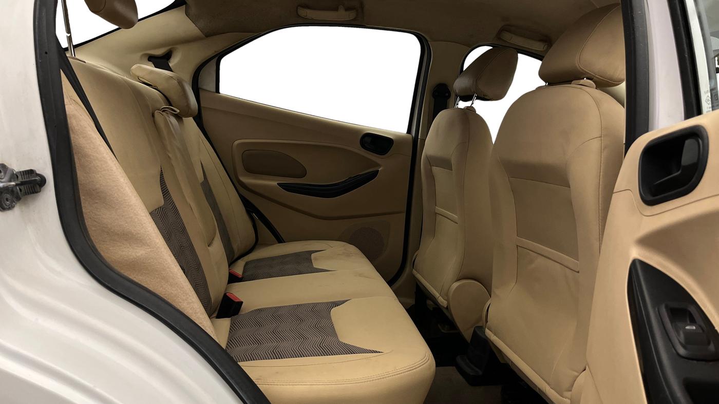 2018 Ford Figo Aspire TITANIUM 1.2 PETROL, Petrol, Manual, 31,645 km, Right Side Rear Door Cabin