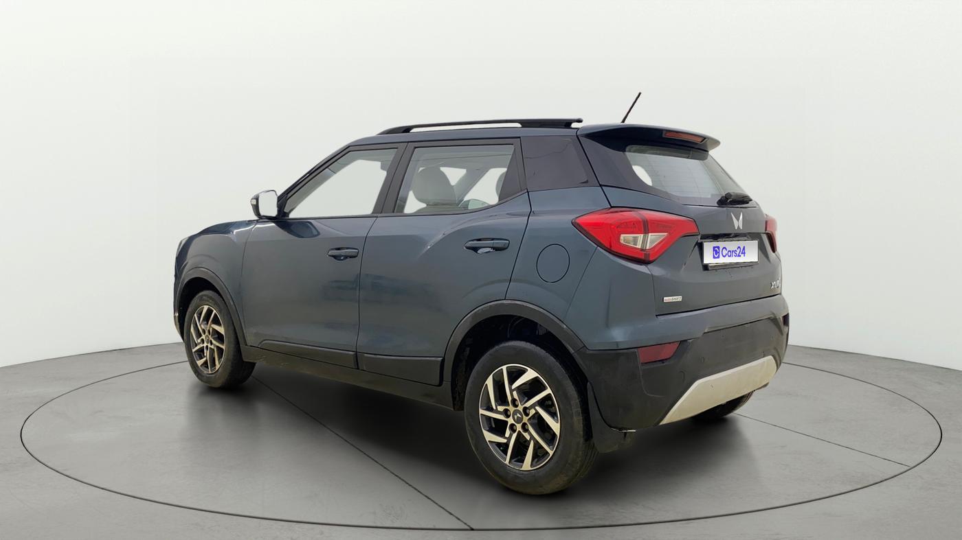 2023 Mahindra XUV300 W8 (O) 1.5 DIESEL AMT, Diesel, Automatic, 45,135 km, Left Back Diagonal